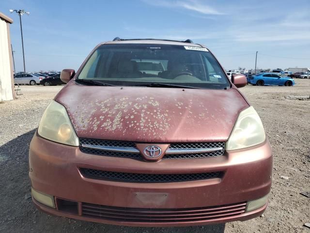 2004 Toyota Sienna XLE