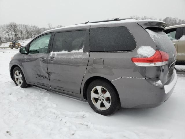 2012 Toyota Sienna LE