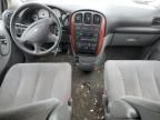 2005 Chrysler Town & Country LX