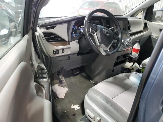 2015 Toyota Sienna XLE