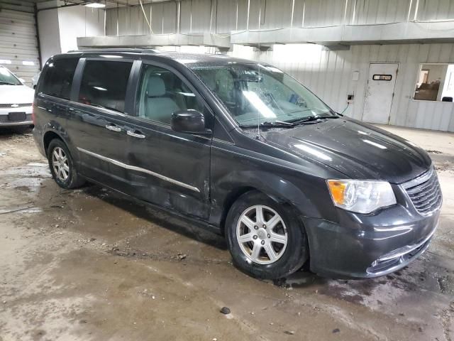 2012 Chrysler Town & Country Touring