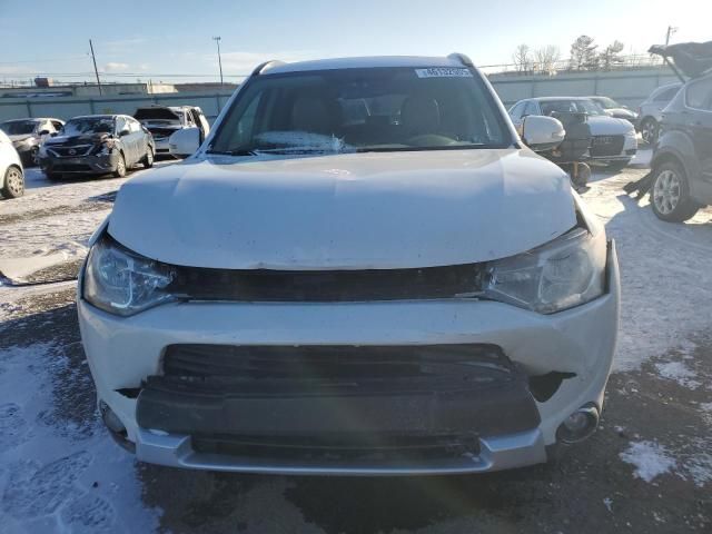 2015 Mitsubishi Outlander SE