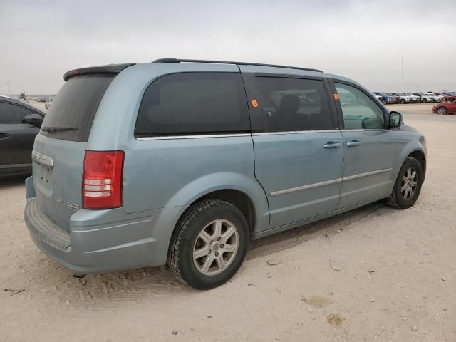 2010 Chrysler Town & Country Touring