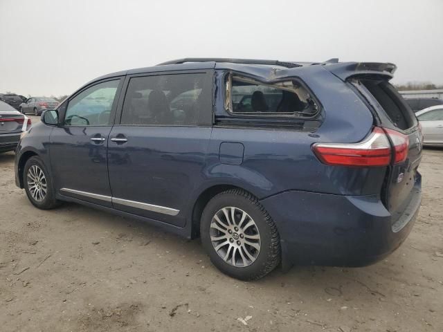 2019 Toyota Sienna XLE