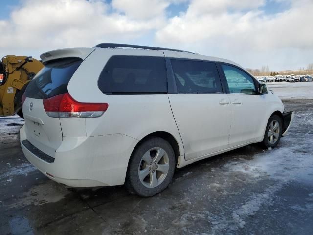 2011 Toyota Sienna LE