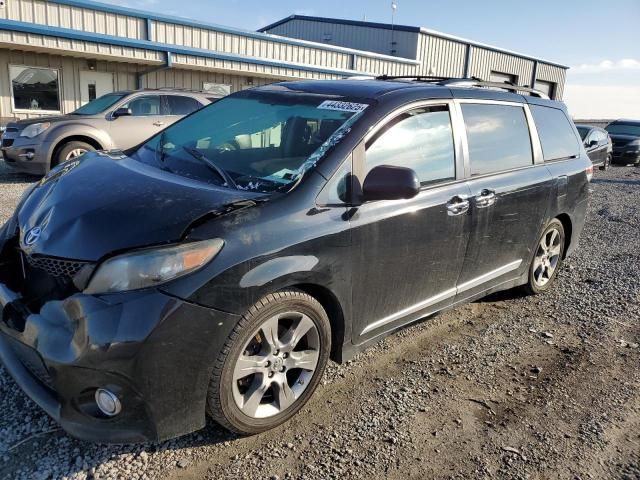 2013 Toyota Sienna Sport