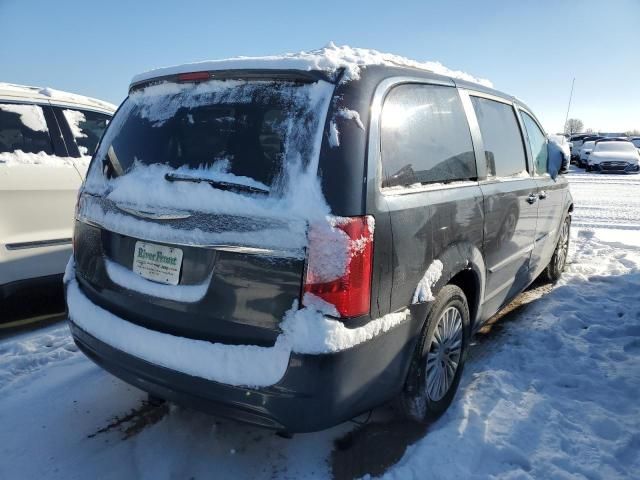 2013 Chrysler Town & Country Touring L