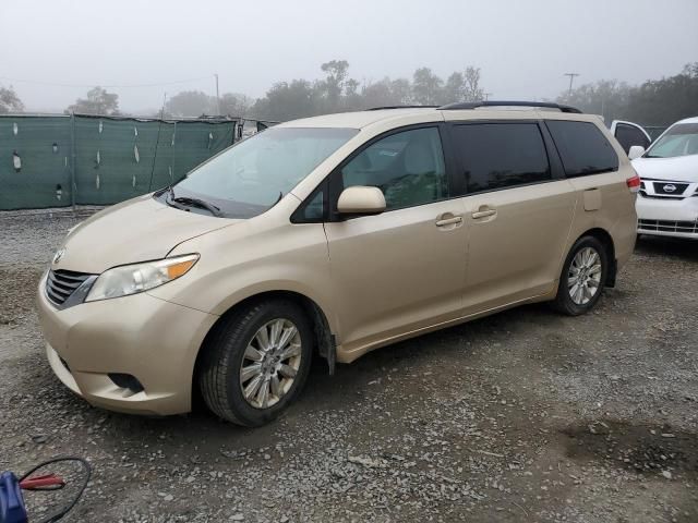 2011 Toyota Sienna LE