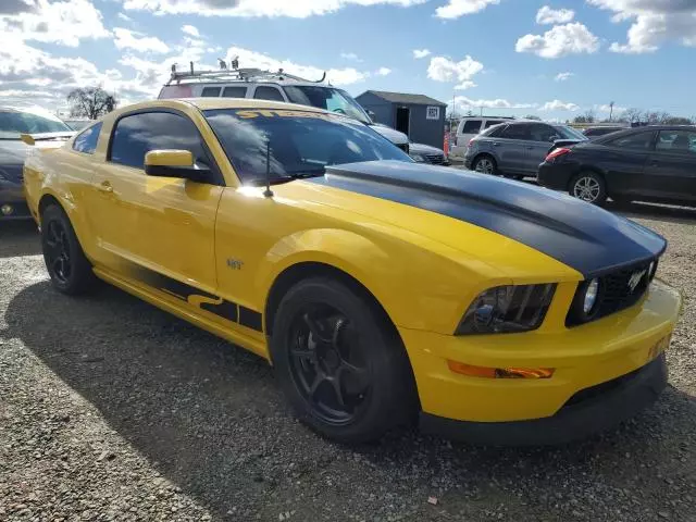 2005 Ford Mustang GT