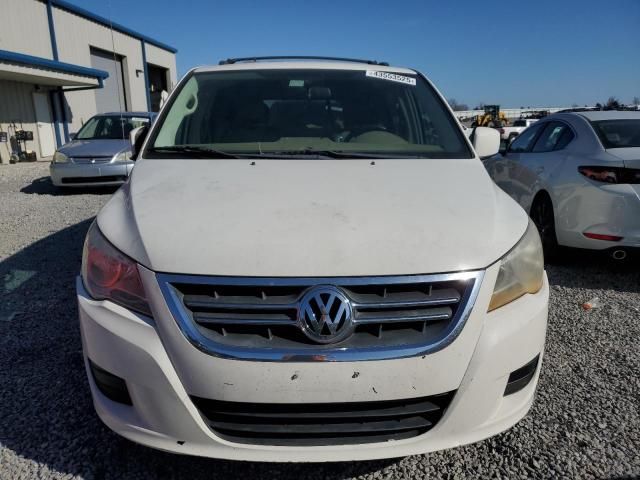 2009 Volkswagen Routan SE