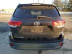 2017 Toyota Highlander SE