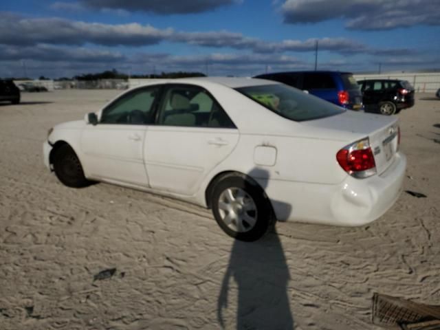 2005 Toyota Camry LE