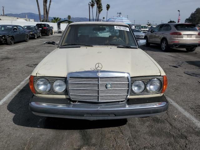 1982 Mercedes-Benz 240 D