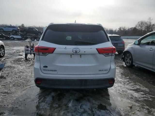 2018 Toyota Highlander SE