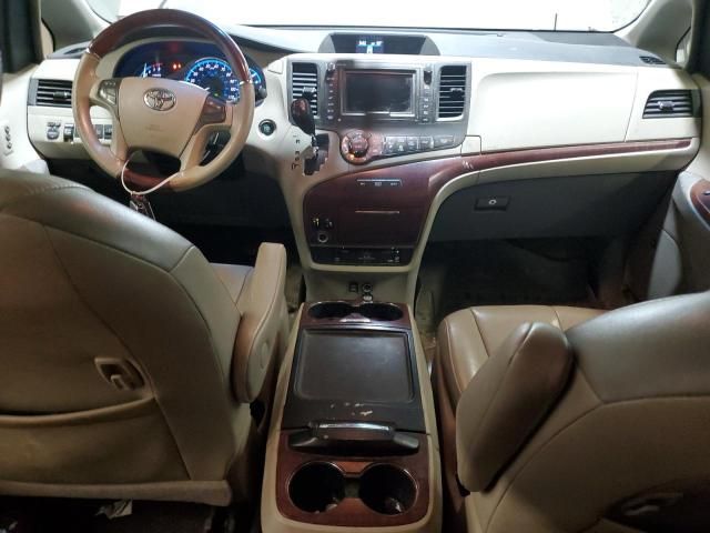 2013 Toyota Sienna XLE