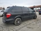 2005 Chrysler Town & Country Limited