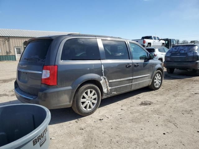 2016 Chrysler Town & Country Touring