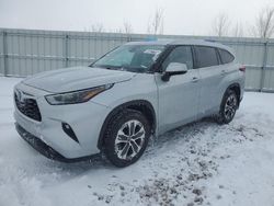 Lots with Bids for sale at auction: 2022 Toyota Highlander Hybrid XLE