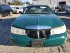 2001 Lincoln Town Car Signature