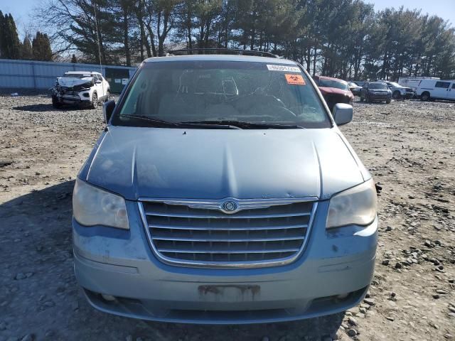 2009 Chrysler Town & Country Touring