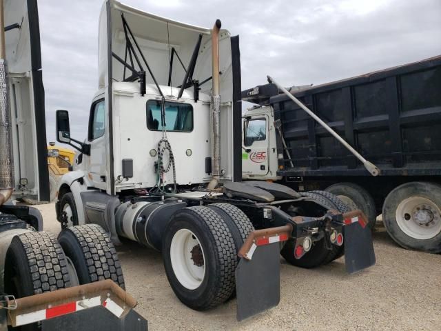 2015 Peterbilt 579