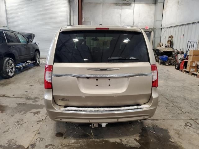 2012 Chrysler Town & Country Touring L