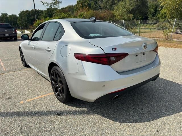 2021 Alfa Romeo Giulia Sport