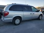 2005 Chrysler Town & Country LX