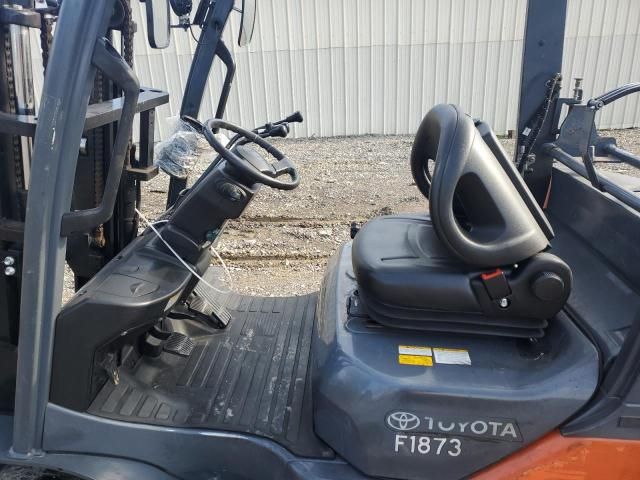 2016 Toyota Fork Lift