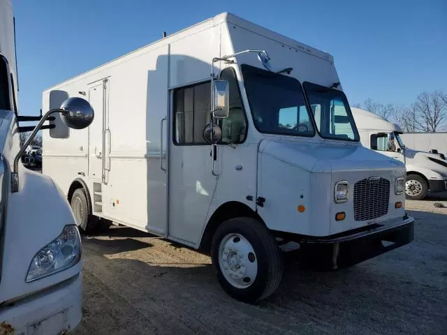 2017 Freightliner Chassis M Line WALK-IN Van