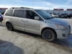 2009 Volkswagen Routan SE