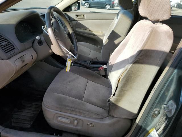 2004 Toyota Camry LE