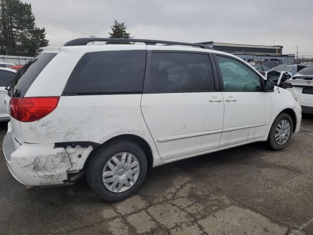 2007 Toyota Sienna CE