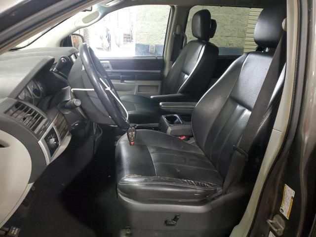 2010 Chrysler Town & Country Touring