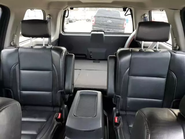 2010 Nissan Armada Platinum