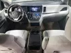 2017 Toyota Sienna LE