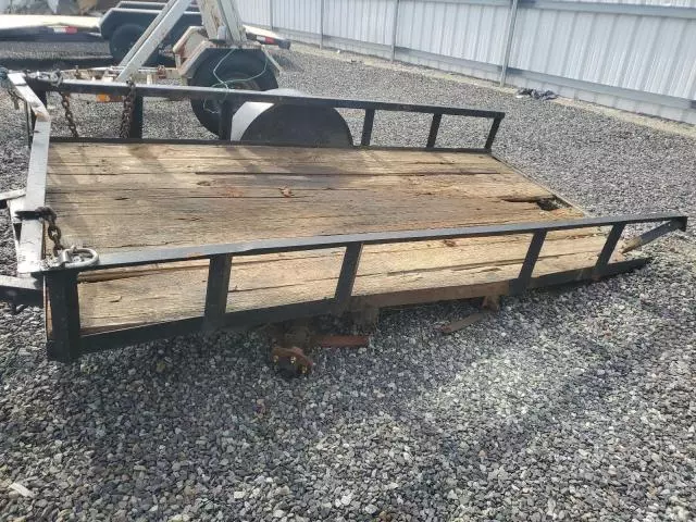 1995 Utility 2000 Utility Trailer