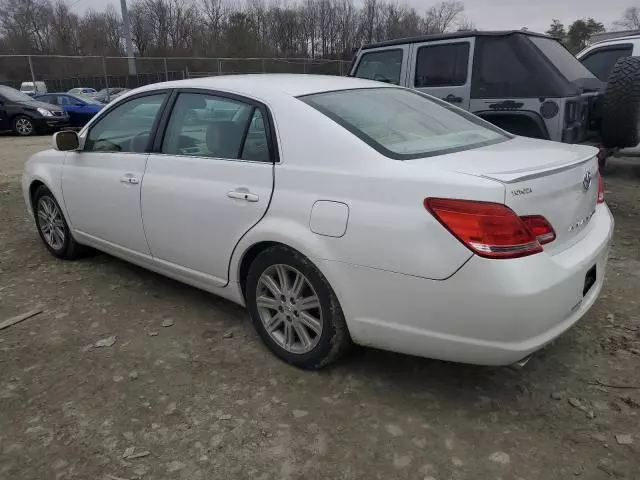 2005 Toyota Avalon XL