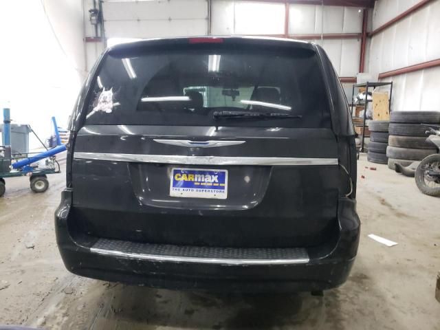 2015 Chrysler Town & Country Touring L