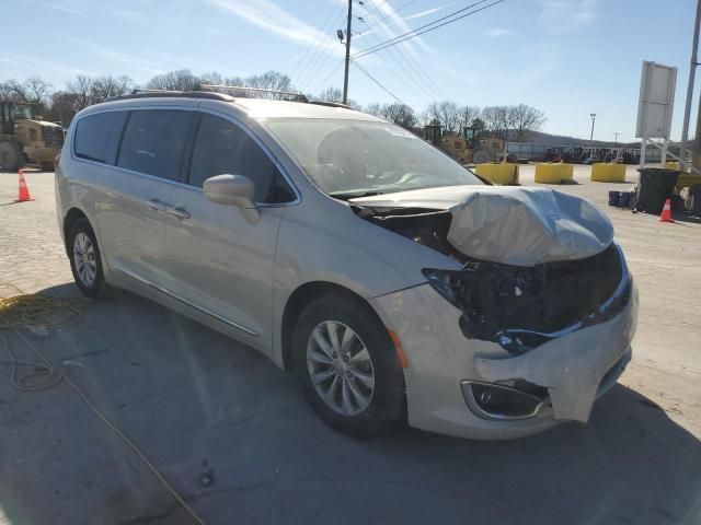 2017 Chrysler Pacifica Touring Van