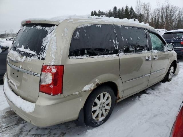 2012 Chrysler Town & Country Touring L