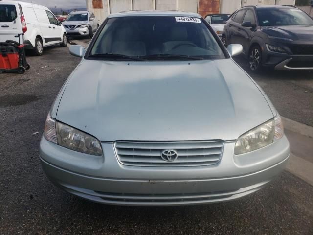 2000 Toyota Camry LE