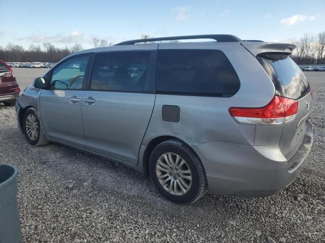 2012 Toyota Sienna XLE