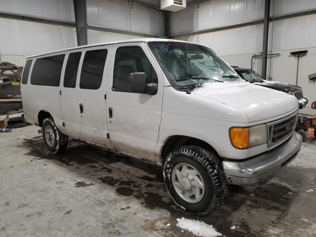 2004 Ford Econoline E350 Super Duty Wagon