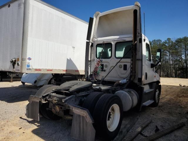 2015 Freightliner Cascadia 125