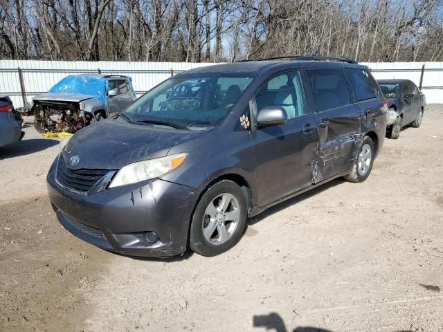 2012 Toyota Sienna LE