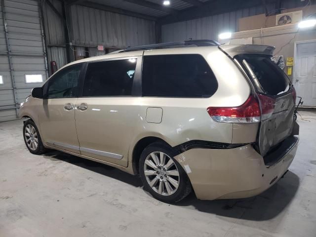 2013 Toyota Sienna XLE