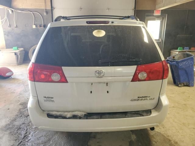 2008 Toyota Sienna XLE