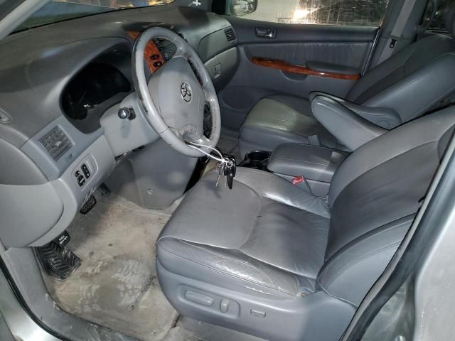 2006 Toyota Sienna XLE