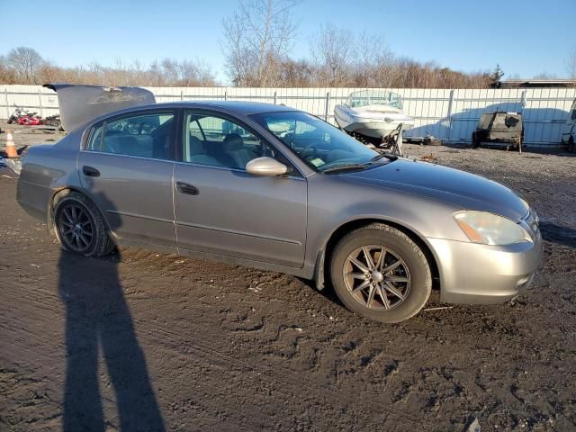 2004 Nissan Altima Base